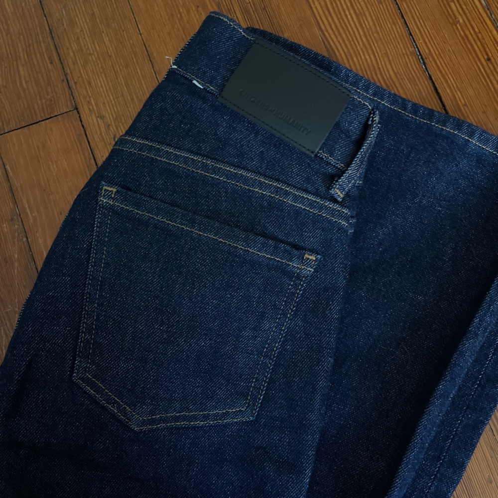 NWOT Citizens of Humanity Kimberly Flare Jeans in Helia Indigo Dark Wash Navy - Picture 11 of 11